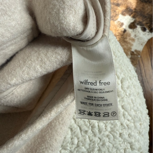 Wilfred Free Cropped Ganna Jacket - Picture 5 of 7